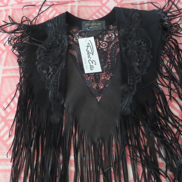 Pat Dahnke Lace Cut-out Collar Suede fringe and rich Venetian Lace OS fits all - Picture 2 of 6
